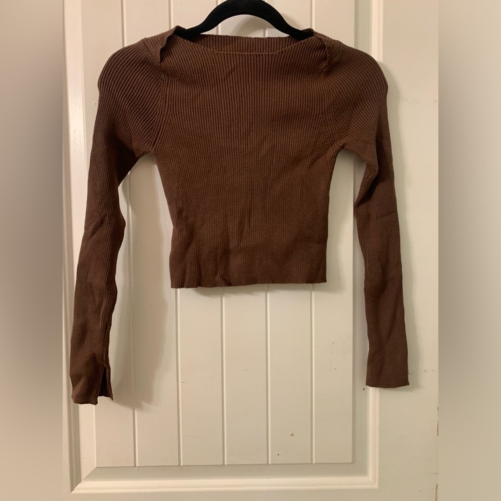 Ribbed crop sweater